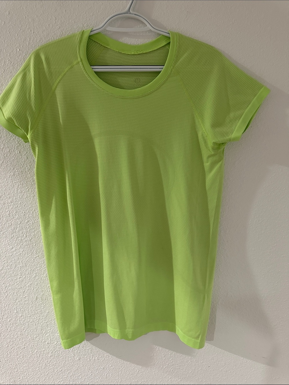 lululemon athletica Short Sleeve Performance Tee in Lime